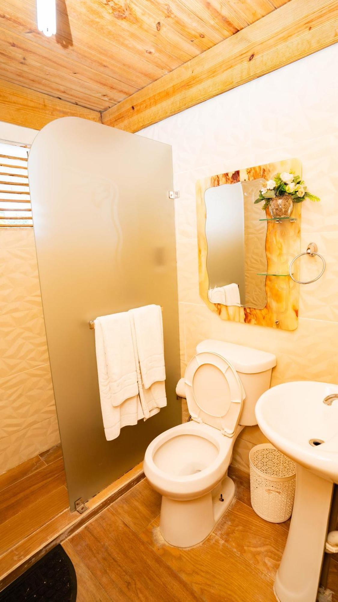 Guacamayos Hotel Bonao Ngoại thất bức ảnh